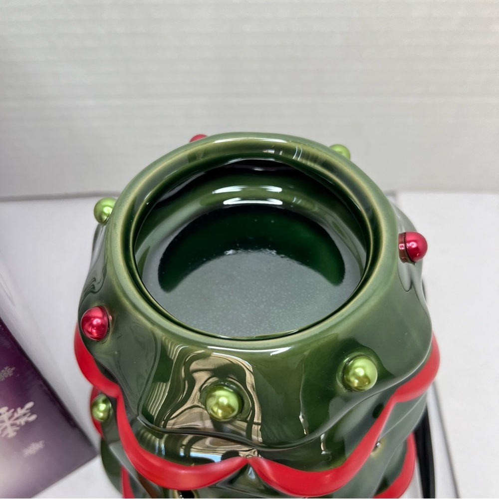 NIB Scentsy Christmas Tree Premium Wax Warmer Holiday Collection 2013 Retired - Picture 8 of 11